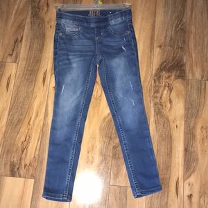 Girls pull on Justice Jeans size 7
